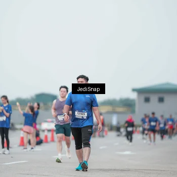 Runner Photo 7552742
