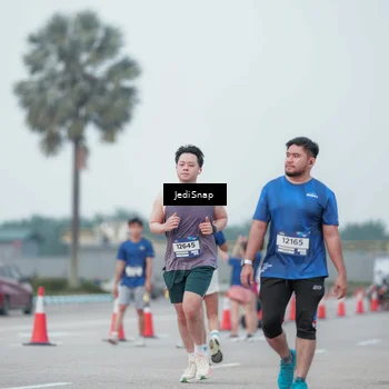 Runner Photo 7552745