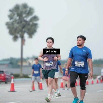 Runner Photo 7552747