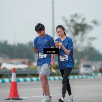 Runner Photo 7552770