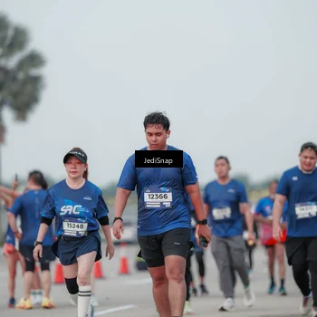 Runner Photo 7552777