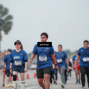 Runner Photo 7552780