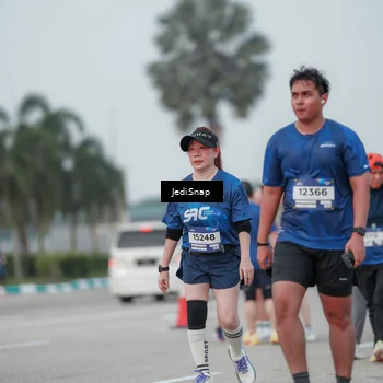 Runner Photo 7552793