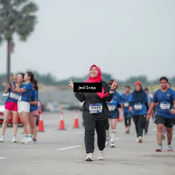 Runner Photo 7552796