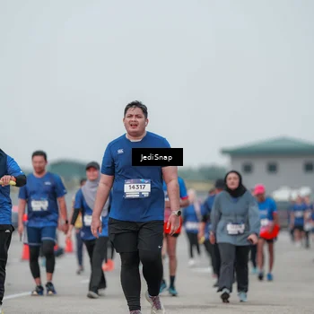 Runner Photo 7552804