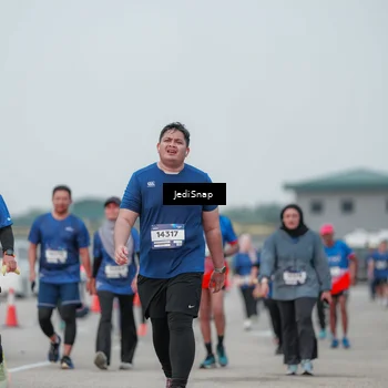 Runner Photo 7552805