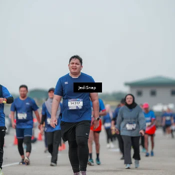 Runner Photo 7552806