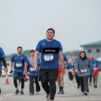 Runner Photo 7552809