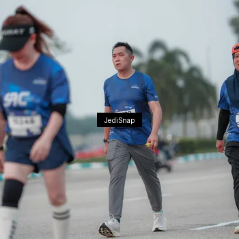 Runner Photo 7552812