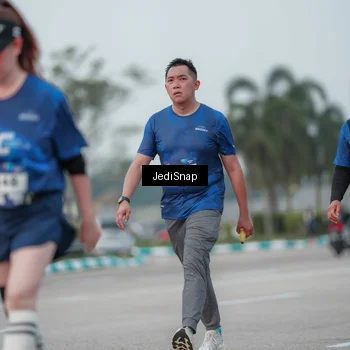 Runner Photo 7552813