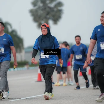 Runner Photo 7552814