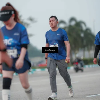 Runner Photo 7552817