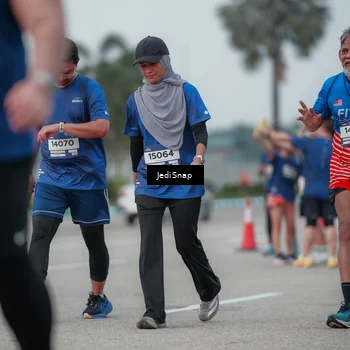 Runner Photo 7552836