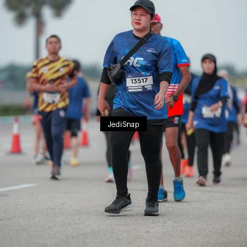 Runner Photo 7552843