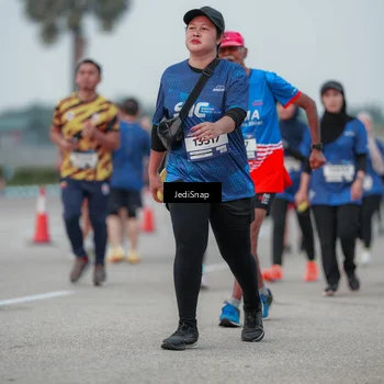 Runner Photo 7552844