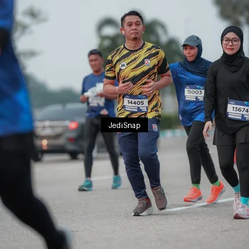 Runner Photo 7552853
