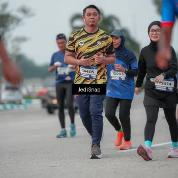 Runner Photo 7552856