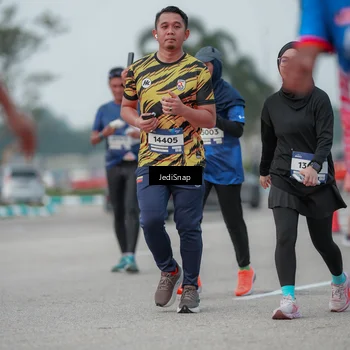 Runner Photo 7552861