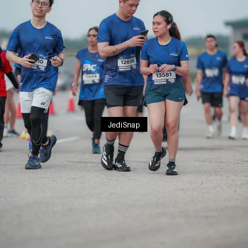 Runner Photo 7552883