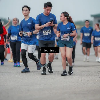 Runner Photo 7552886