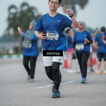Runner Photo 7552896