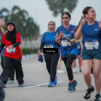 Runner Photo 7552899