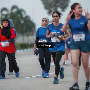 Runner Photo 7552900
