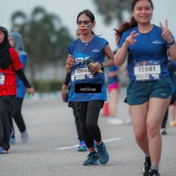 Runner Photo 7552901