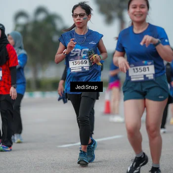 Runner Photo 7552902