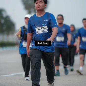 Runner Photo 7552910