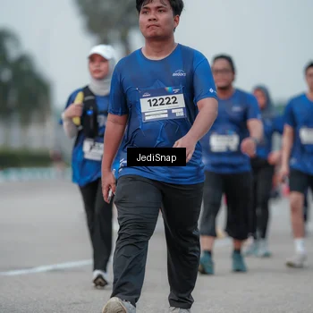 Runner Photo 7552912