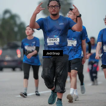 Runner Photo 7552923