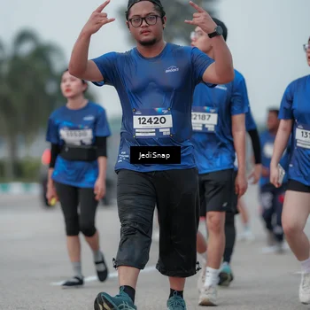 Runner Photo 7552924