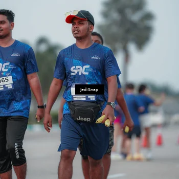 Runner Photo 7552957