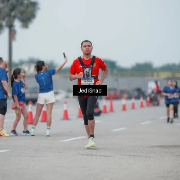 Runner Photo 7552976
