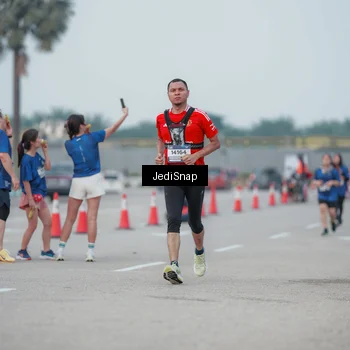 Runner Photo 7552977