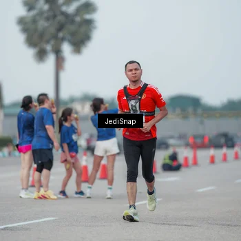 Runner Photo 7552979