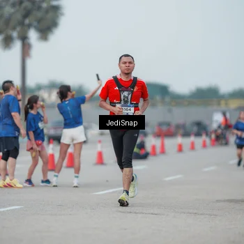 Runner Photo 7552981