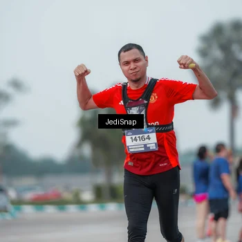 Runner Photo 7552986