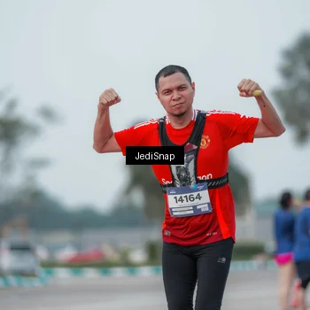 Runner Photo 7552987