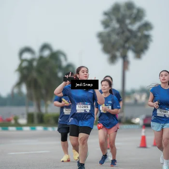Runner Photo 7552993