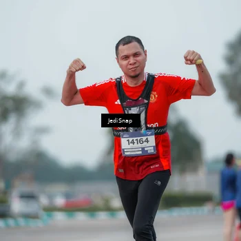 Runner Photo 7552994