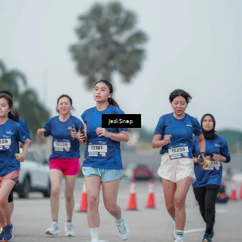Runner Photo 7552998