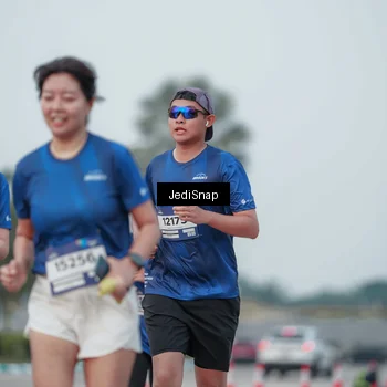 Runner Photo 7553005