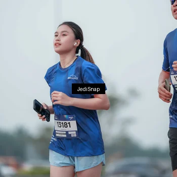 Runner Photo 7553017