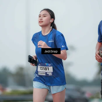 Runner Photo 7553018