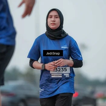 Runner Photo 7553020