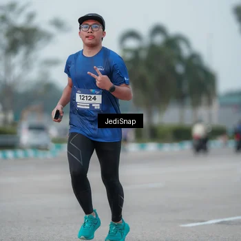 Runner Photo 7553038