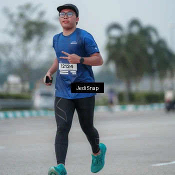 Runner Photo 7553041