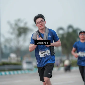 Runner Photo 7553042